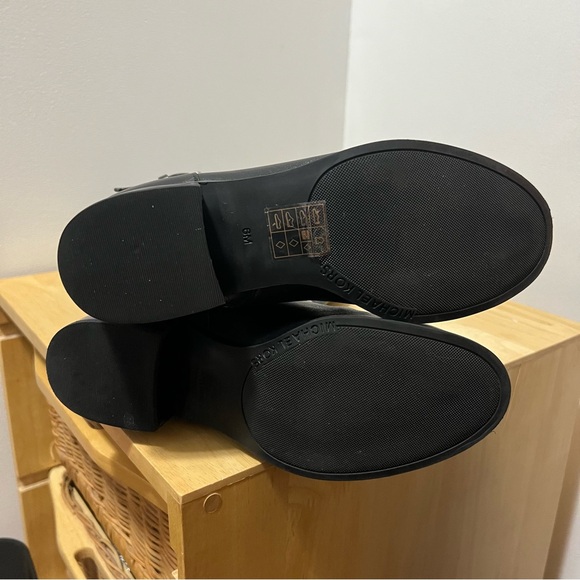 Michael Kors Tall Black Leather Boots size 6 silver hardware - Picture 9 of 9